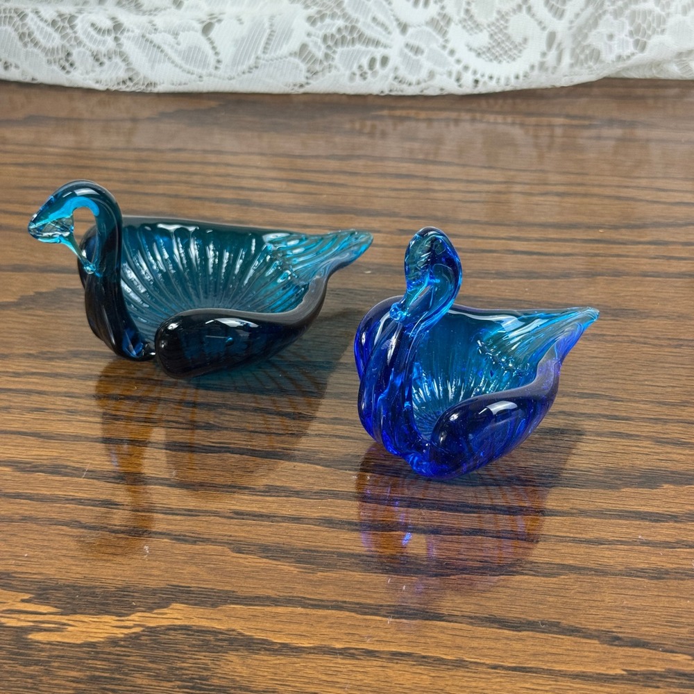 Vintage Blue Art Glass Swan Figurines Nesting Set Cobalt Teal 2 Piece Coastal
